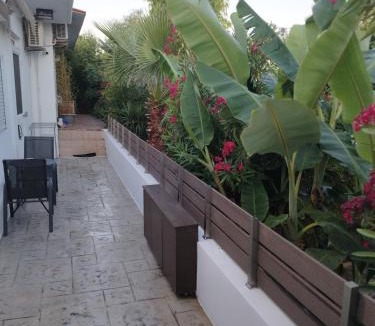 Kolymbia Apartment | Ioanna Studio Διαμέρισμα κοντά στη θάλασσα.