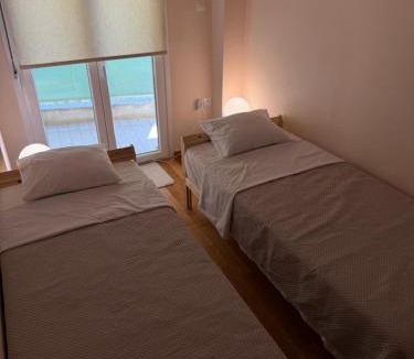 Grevena Apartment | Το Σπίτι στον Πεζόδρομο
