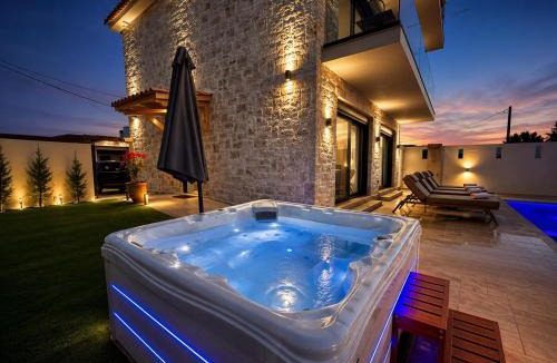 Zakynthos Villa | Amfi Luxury Villa 4BR with Private Pool by Villa Mana Gers