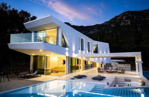 Agios Matthaios Villa | Endless Blue