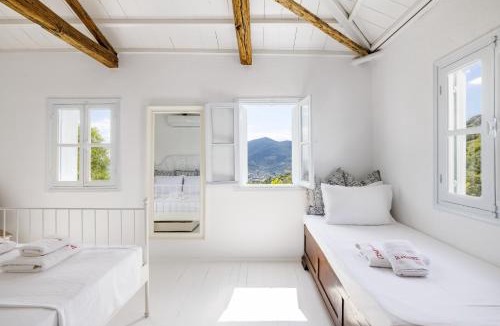 Skopelos Town Villa | Villa Kanaris - Quiet Gardens and Serene Sunrises