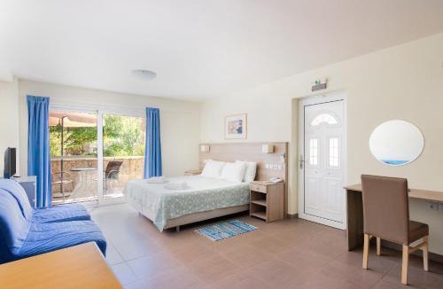 Foinikounta Apartment | Hotel Estia