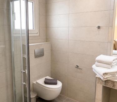 Skala Sotiros Apartment | Studios Chrissi-Renovated 2026, Just 20m from the Beach