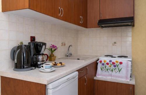 Kardamyla Apartment | Agali Beach Apartments Seaside Stay in Chios