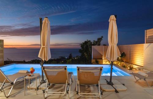 Chania Apartment | BelSodi - 3bedroom sea views and heated pool
