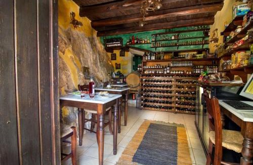 Samonas Villa | Traditional Crete Villa Villa Purple Malotira Stunning Views 1 Bedroom