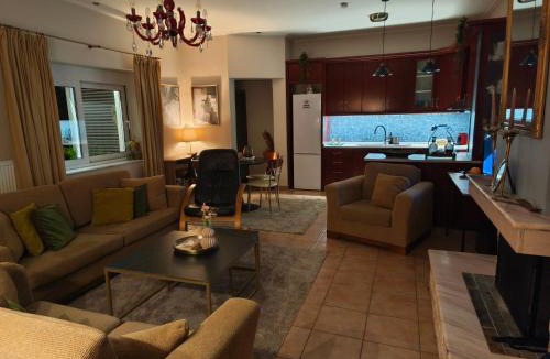 Gomfoi Apartment | Villa Gomfoi Trikala - Smart Town BnB