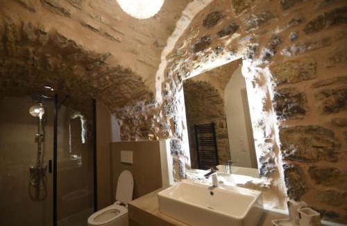 Mesta House | Armathia Accommodation