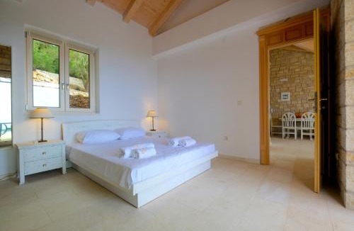 Rantatika Villa | Erimitis View Villa