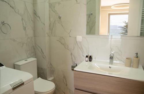 Loutraki-Agioi Theodoroi Apartment | GET Seaside Vibe Apartment Loutraki