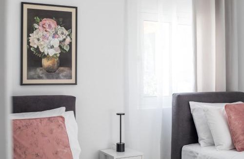 Ixia Apartment | Sarah's just renovated 2-bedroom aparts in nature