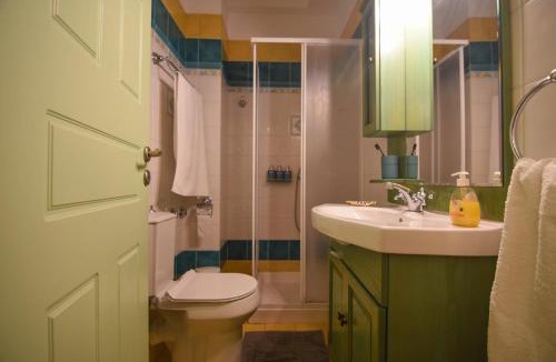 Ireon Apartment | Evaggelia's Seaside Boutique Apartment