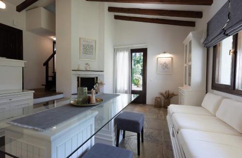 Sane Villa | Sani Pool Beach Villa