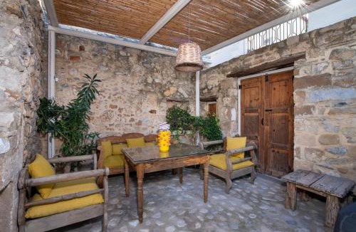 Pigi Villa | Villa Arancia Private Pool, 2 Jacuzzis & BBQ Area