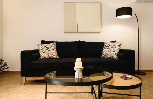 Marousi Apartment | Charming Garden Apartment, steps from metro station