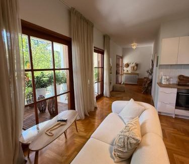 Paiania Apartment | The Gardenian - 15 min from Athens Airport