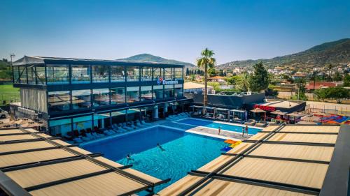 Salamis Apartment | Parrot Papagalakia 106