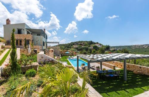 Achlades Villa | ERONDAS Cretan Country Villas