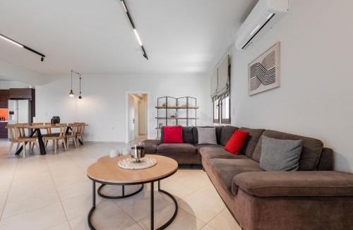Prines Villa | Athos Rural Villa