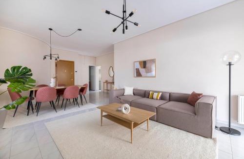 Amarousion Apartment | Ample 3BR Family Properties in Marousi by UPSTREET