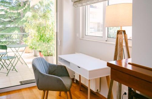 Marousi Apartment | 2BR home with Parking close to YGEIA, Mitera & OAKA