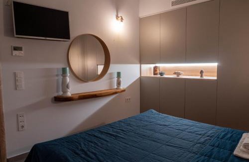 Limni Vouliagmenis House | Villa Nerόessa