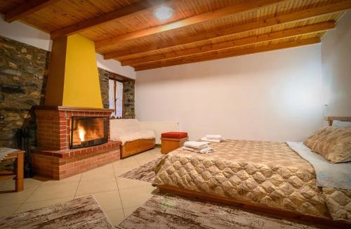 Aghios Athanasios House | Konaki inn