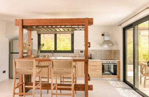 Ratzakli House | Hilaritas Sea View Suites