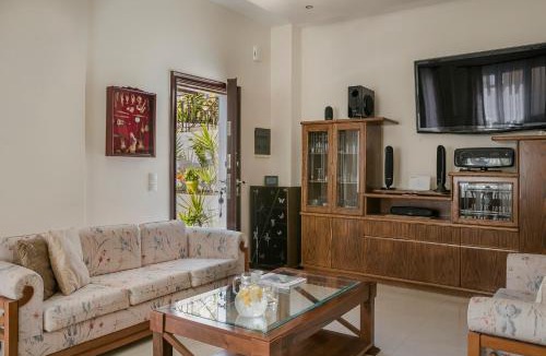 Ratzakli Villa | Villa Evita