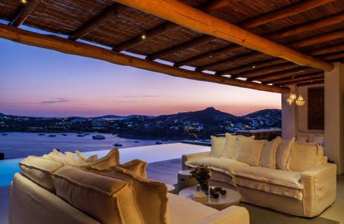 Ornos House | V&V House Mykonos - Adults Only Boutique Suites