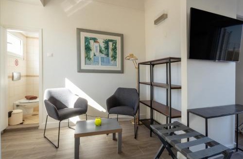 Plaka Apartment | Downtown Cocoon with Roof Deck