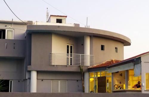 Pigianos Kampos Apartment | Banana Moon