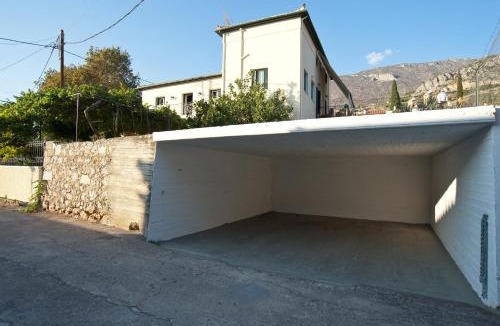 Delfoi House | Elia Apartments Chrisso