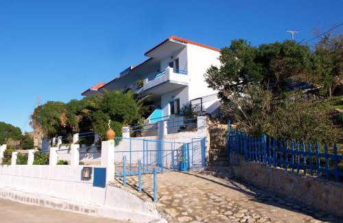 Tilos Bed & Breakfast | marina beach
