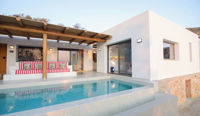 FarOut BeachClub - Rooms & Camping in Ios