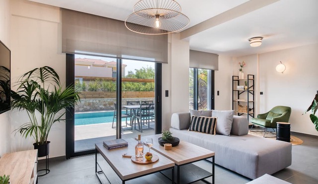 Sezian Homes & Villas in Preveza