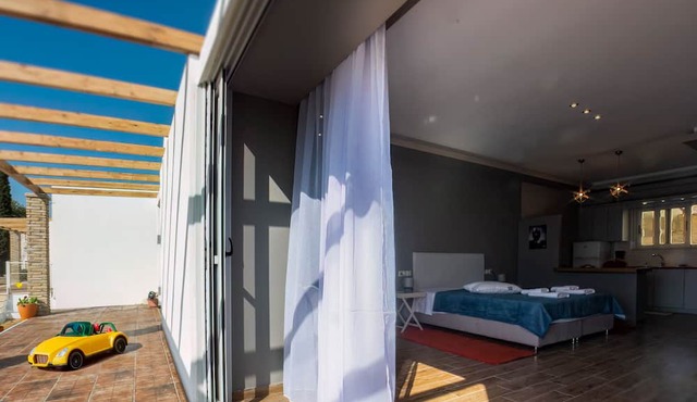 Atrium Vinea in Pyrgos