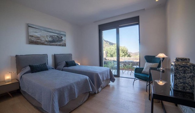 Sea View 6 Bedroom Villa With a Heated Pool in Agios Nikolaos