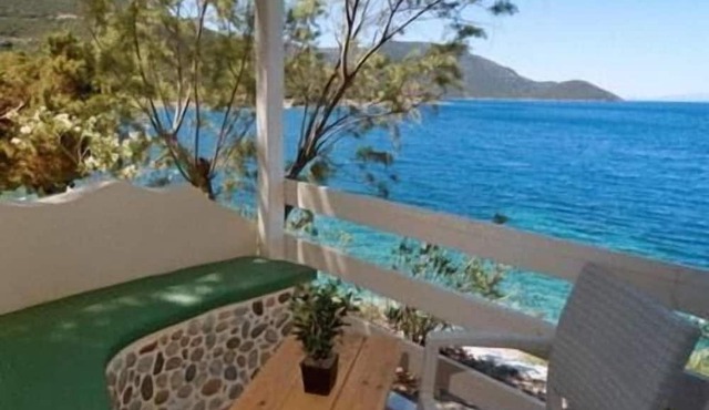 VENUS BEACH HOTEL in Karystos