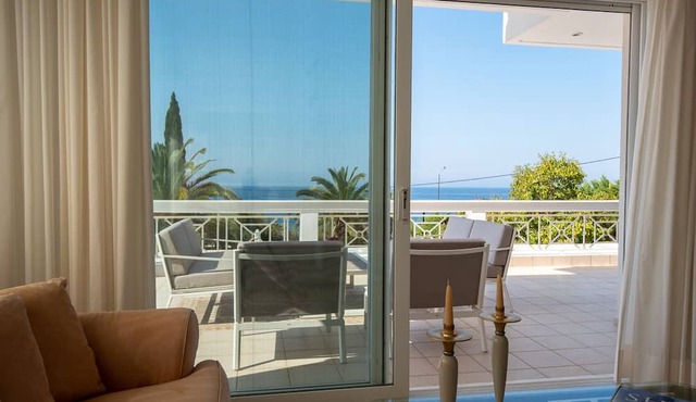 Kamariyo Athens Riviera by A&D Properties in Saronikos