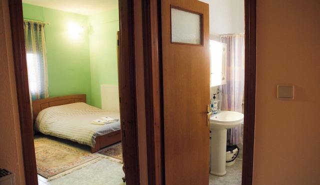 Charming Trikala Apartment With Garden & Central Heating in Trikala