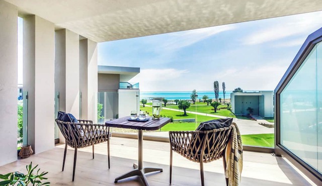 Ammoa Luxury Hotel & Spa Resort in Sithonia