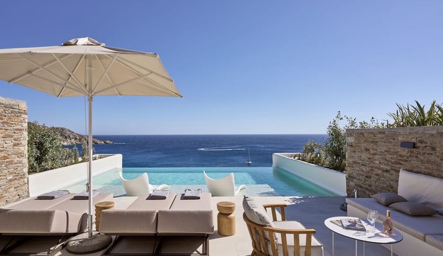 Ios Grand Pool Suites in Ios