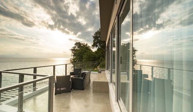 Pefkaki Boutique Hotel Loutraki in Loutraki-Agioi Theodoroi