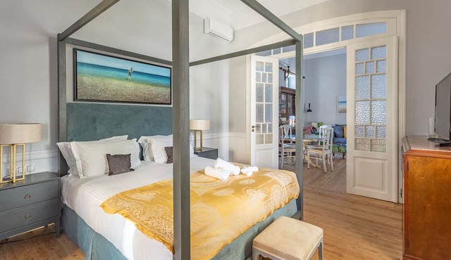 Camara Suites in Andros