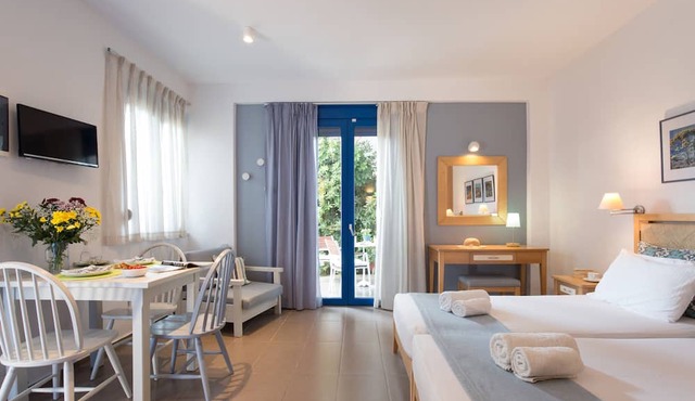 Anna Plakias Apartments in Agios Vasileios