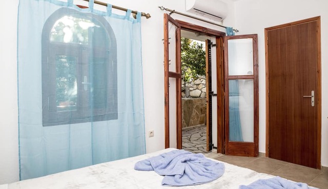Bella Vita Style rooms & apartments in Faistos