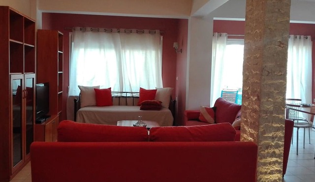 Luxury Cozy Villa With Garden Near The Sea in Agios Nikolaos
