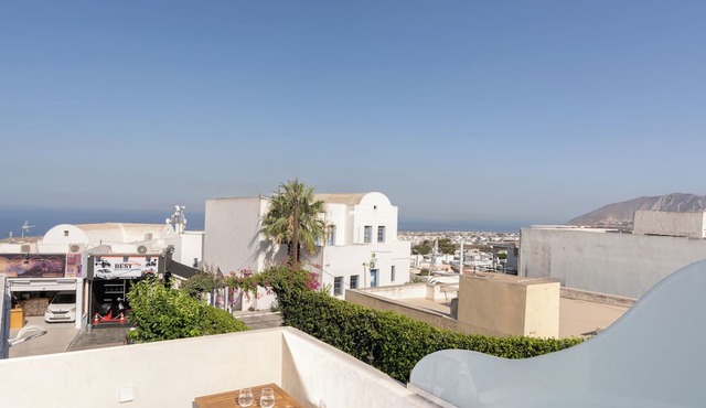 Winery Hotel 1870 in Santorini