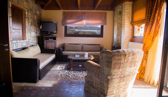 Silva Suites in Lake Plastiras
